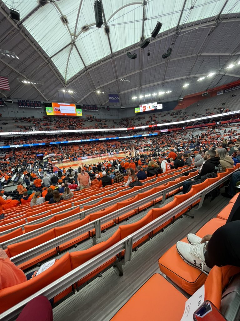 malikw2025's tweet photo. What’s up orange nation? 🍊 https://t.co/kbnW6O6kxg