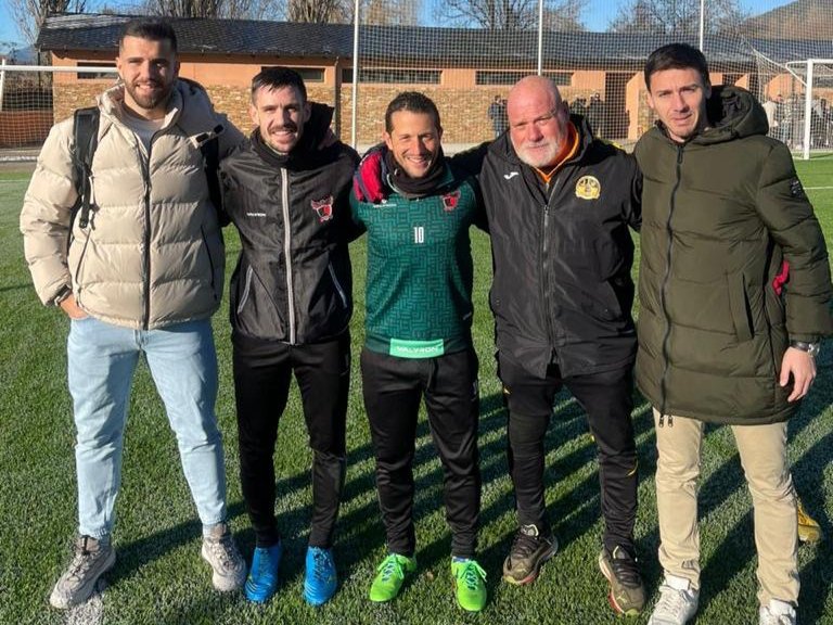 JordiMelich's tweet image. 🔊 ÀUDIO @totgira #futbolcat.

⚽ És Andorra l'Aràbia Saudita dels jugadors i tècnics del #futbolcat? En parlem amb @davidcoro7, @ramoncaldere2, @xavip77, @IvanGG10 i @martiriverola20.

🎼 Presentem himne #FalsetEsportiu

A barraca ▶️
ccma.cat/3cat/andorra-e…