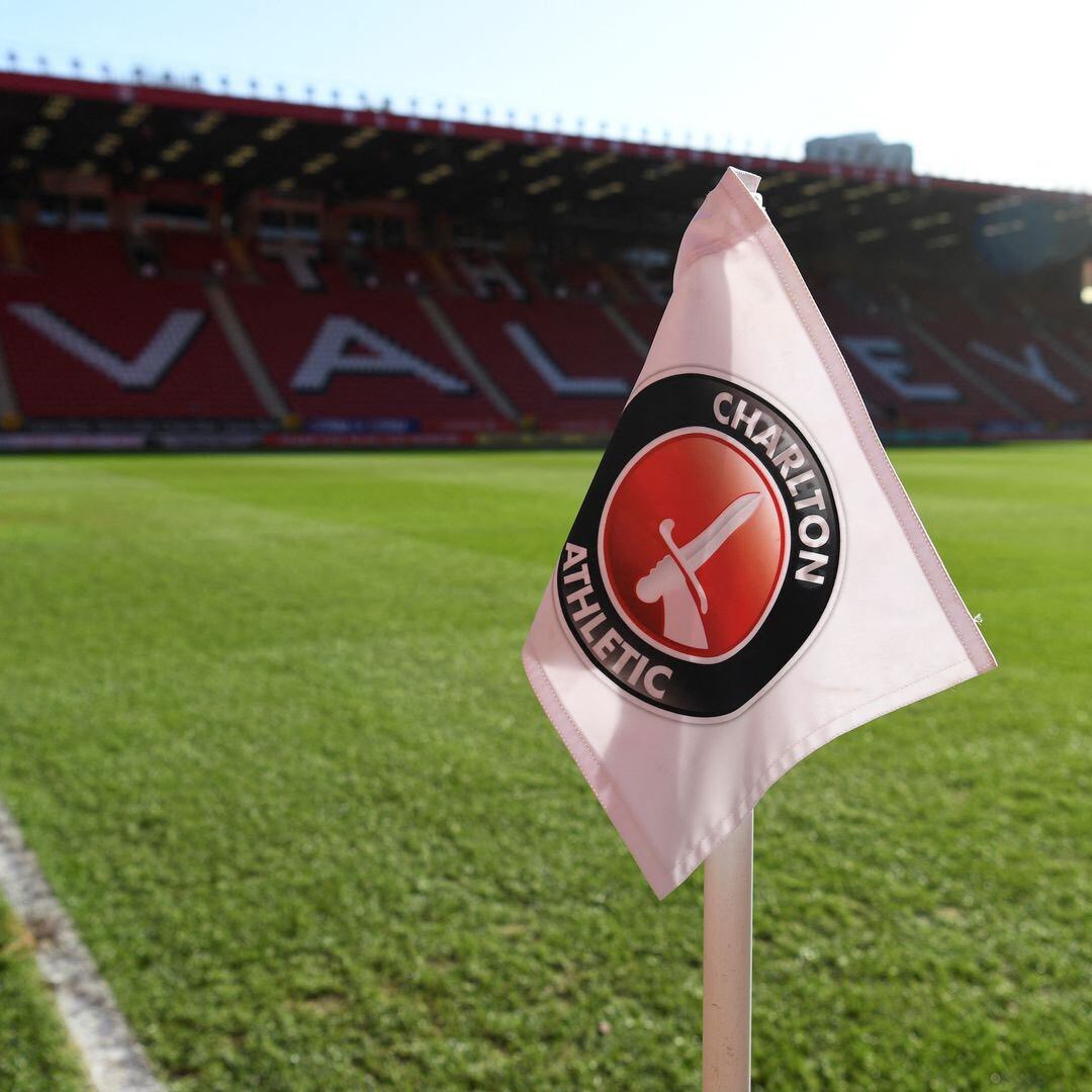 I want to see this corner flag on the official Charlton twitter tonight. #cafc
