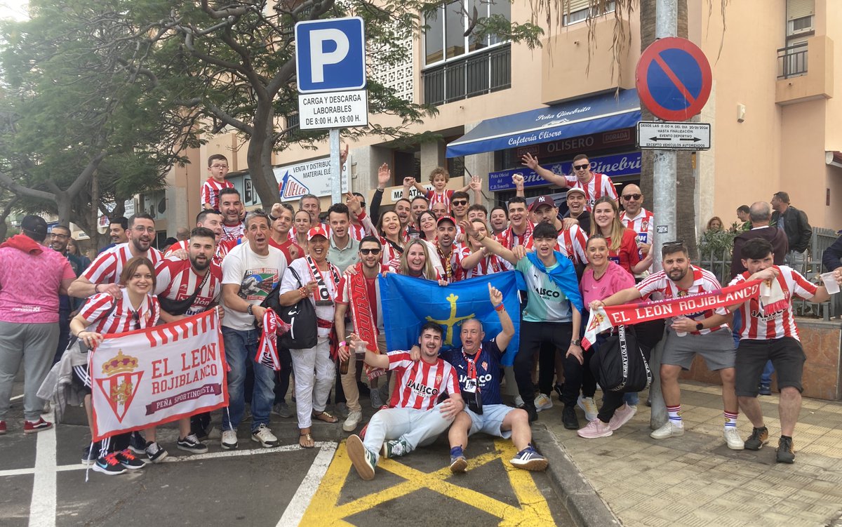 RealSporting's tweet photo. 🙌 🌊 🔴⚪  

#TenerifeRealSporting   
#LALIGAHYPERMOTION https://t.co/TuZItvuQ3d