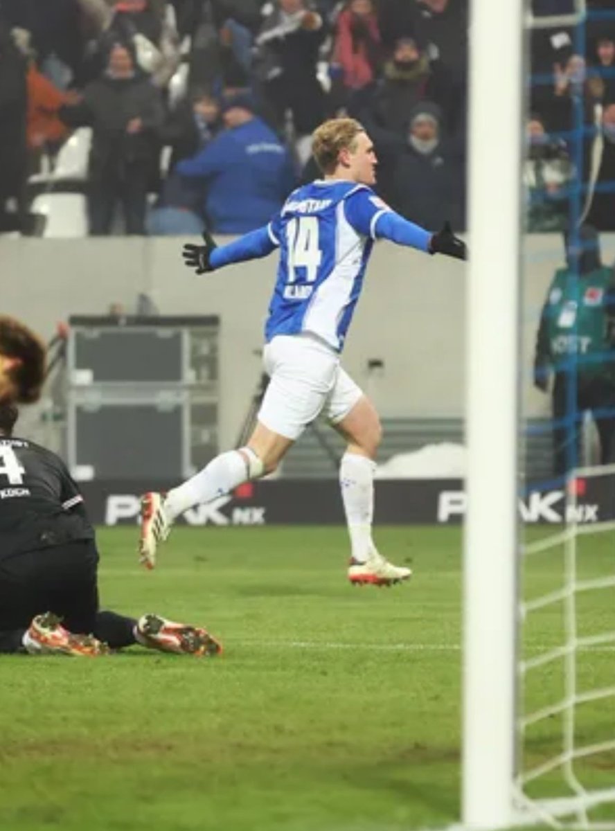 AnLo008's tweet photo. Österreicher in Derbys> https://t.co/RIjqFvoJM8