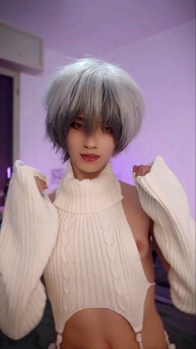 I think this outfit is gorgeous, I've been meaning to show it, but I'm going to do other projects, not<a href="/tag/cosplay"class="tags"><span>#cosplay</span></a><a href="/tag/femboy"class="tags"><span>#femboy</span></a>