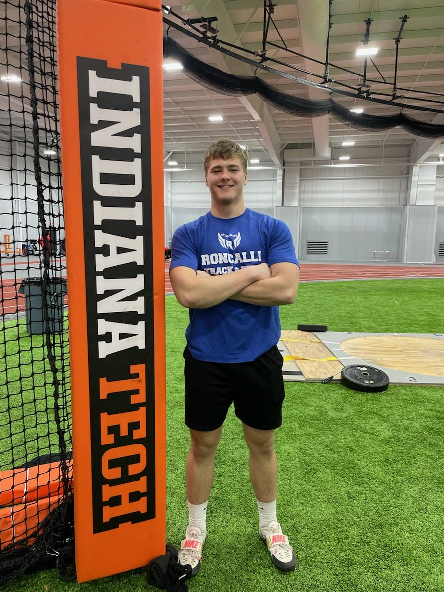 roncallitrack's tweet photo. Seth Brosseau opens his season with a monster 62'11 in shot today
@nationalthrows 
@coachdougedgar https://t.co/tlRH36tIGq