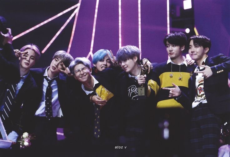 kiminjoonss's tweet photo. TERCER HILO CON TODO EL CONTENIDO DE PAGA DE #BTS   💜

(El primero y el segundo están en el fijado, este también estará anclado en el fijado) 

-#BTS #ARMY https://t.co/Mj65YjmO7I