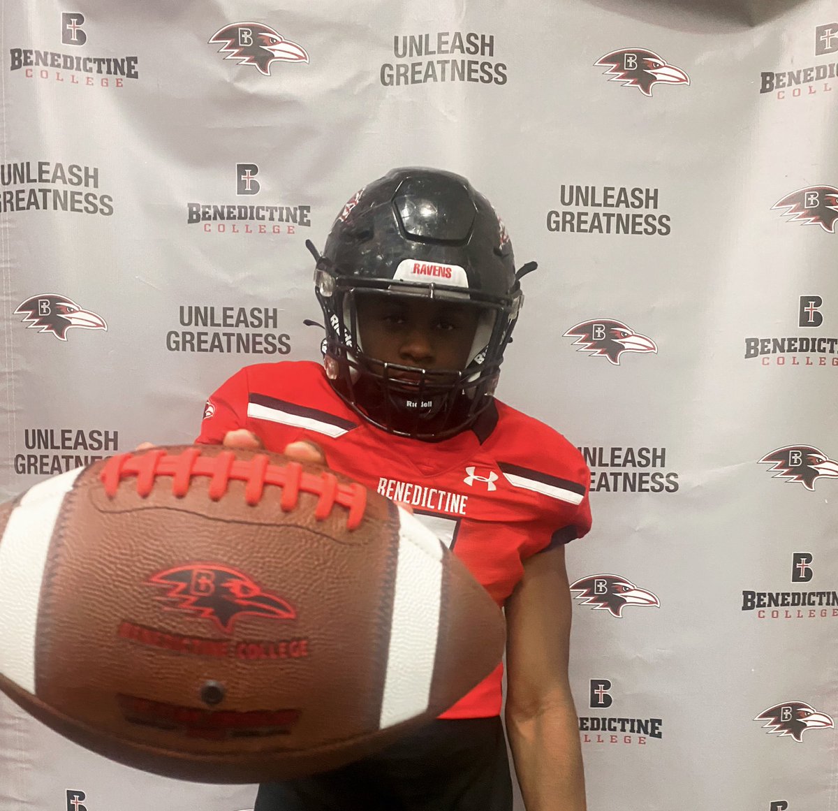 Thank you <a href="/CoachCogan/">Kyle Cogan</a> for the invite and @CoachKoch_BC for the hospitality!! Really enjoyed my visit to <a href="/RavenFootballBC/">Benedictine Football</a> Yesterday!! 
<a href="/CoachMalone816/">Drew Malone</a> <a href="/LCPAFootball/">Lincoln Prep Football</a>