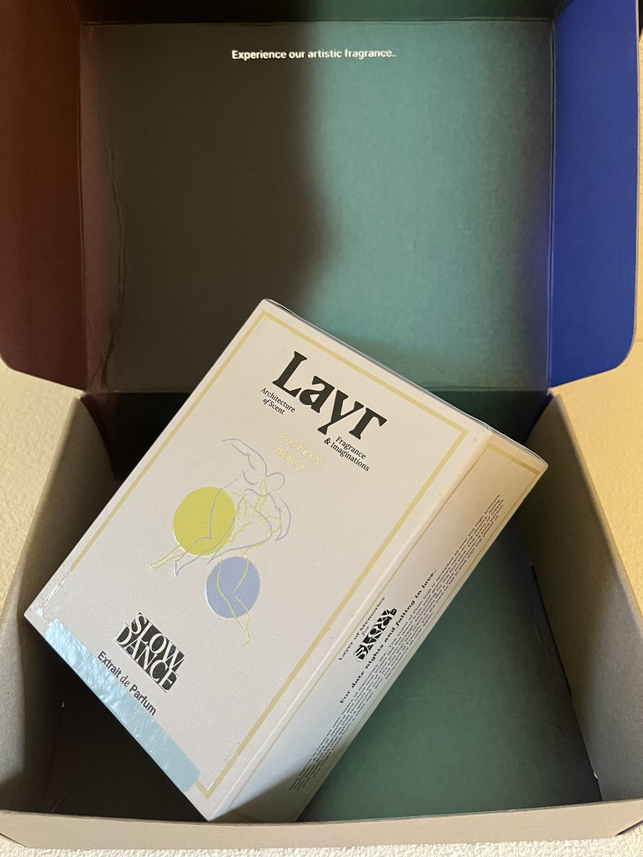 widyasaput's tweet photo. Kalo ditanya parfum favoritku apa, aku suka banget parfum dari @layr_fragrance ✨

salah satu varian yang aku coba &amp; aku suka banget wanginya tuh si “slow dance” ini ~

#reviewbypuut #Layr https://t.co/wA2s6NGV9m