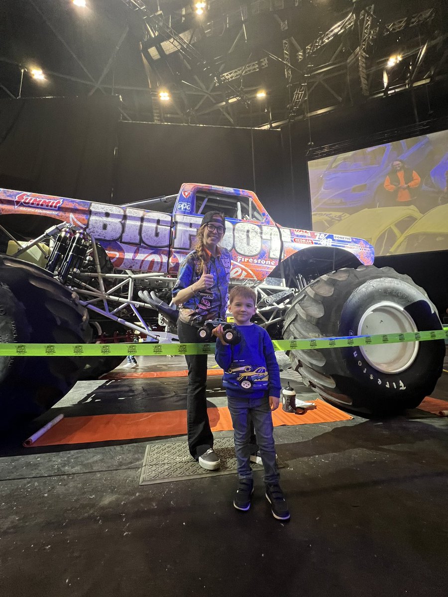 Hopper2011's tweet photo. #hotwheelsmonstertruckslive https://t.co/YOWJPu8rD2