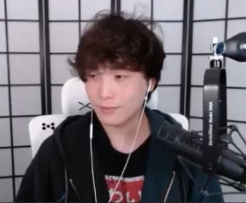 hourlykkuno's tweet photo. I like how fluffy his hair is https://t.co/ktDAvUTNoR