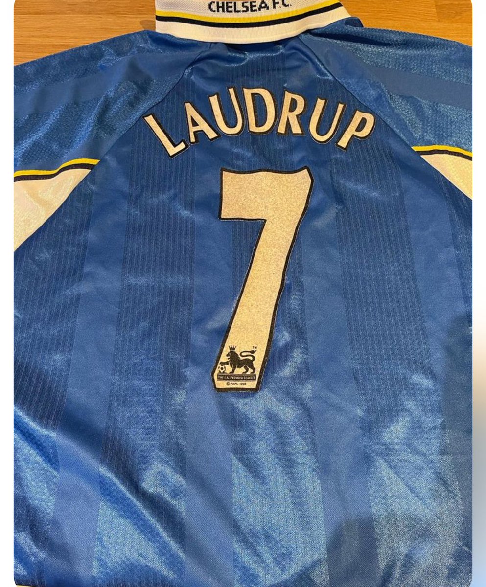 StuAlleway's tweet photo. @Neiltruechels @ChelseaFC Was gutted this signing never worked out. He was brilliant in the Blackburn game. Shirt still comes out occasionally. 😂 https://t.co/oWt3WZqNqO