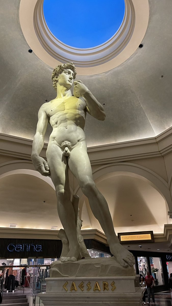 cnote_vegas's tweet photo. #Vegas #CaesarsPalace #NotMyPics https://t.co/Yn2REtypb3