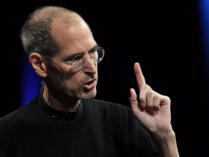 hugo_marketing_'s tweet photo. Steve Jobs a dit un jour :

"La personne la plus puissante au monde est le storyteller."

Voici 7 livres qui feront de vous un excellent storyteller et spécialiste du marketing : 🧵 https://t.co/jp3lB9Rhi5