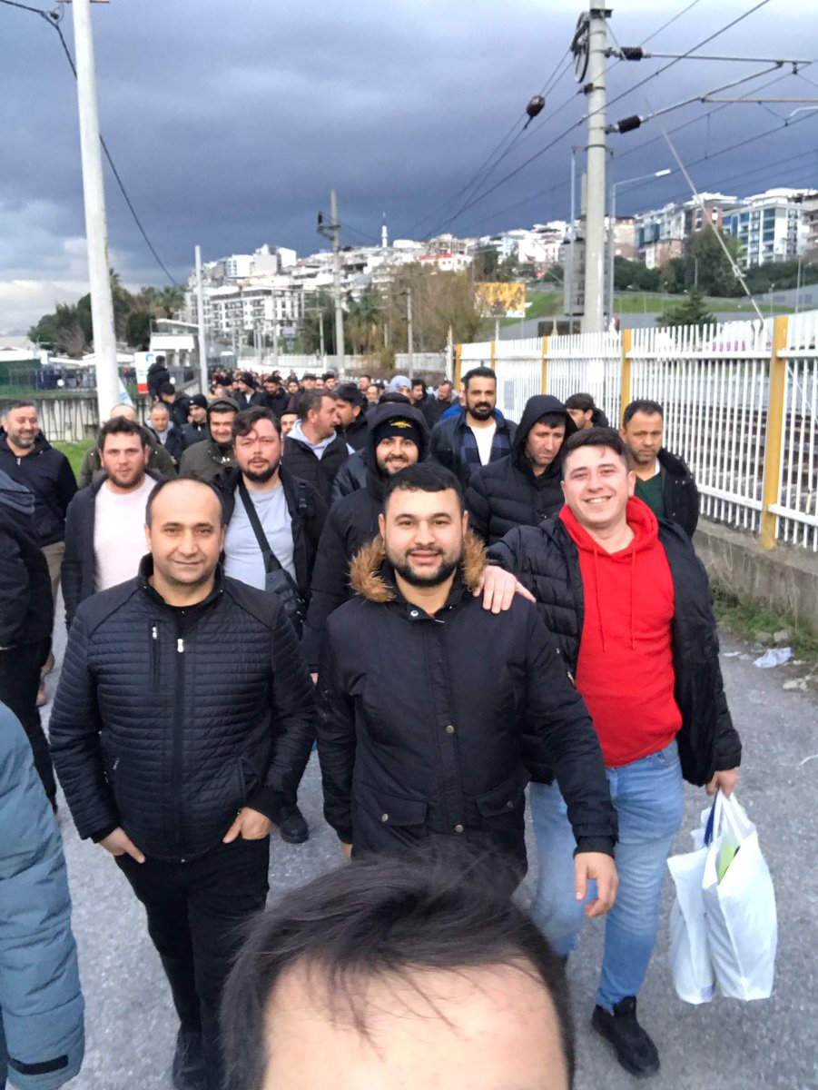 ahmett4635's tweet photo. Bir ve beraber omuz omuza hak armaya devam edeceğiz.
#msbiscisigecinemiyor
@RTErdogan
@tcbestepe
@tcsavunma
@csgbakanligi https://t.co/Ibq066tiJi