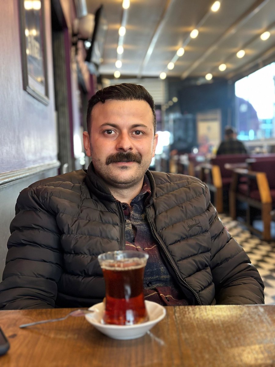 VeyselMotu33's tweet photo. İnsanın en güzel tesadüfleri başka bir kalpte kendi kalbinin benzerine rastladığı an başlar... https://t.co/IfVbiSRUaa