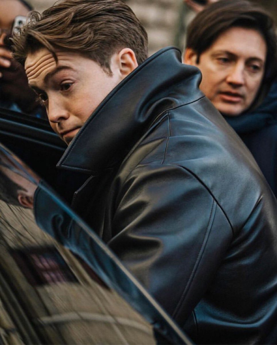 kitscupofjoe's tweet photo. kit photographed by #leongsushan 🤎

#kitconnor #kitconnoredit #kitconnoredits #kitconnorpics #kitconnorcute #kitconnorsmile #kitconnorphotoshoots #heartstopper #heartstopperedit #heartstoppercomic #hairfashion #heartstopperfanart #paris #fypageシ https://t.co/TCc5pfUoIn