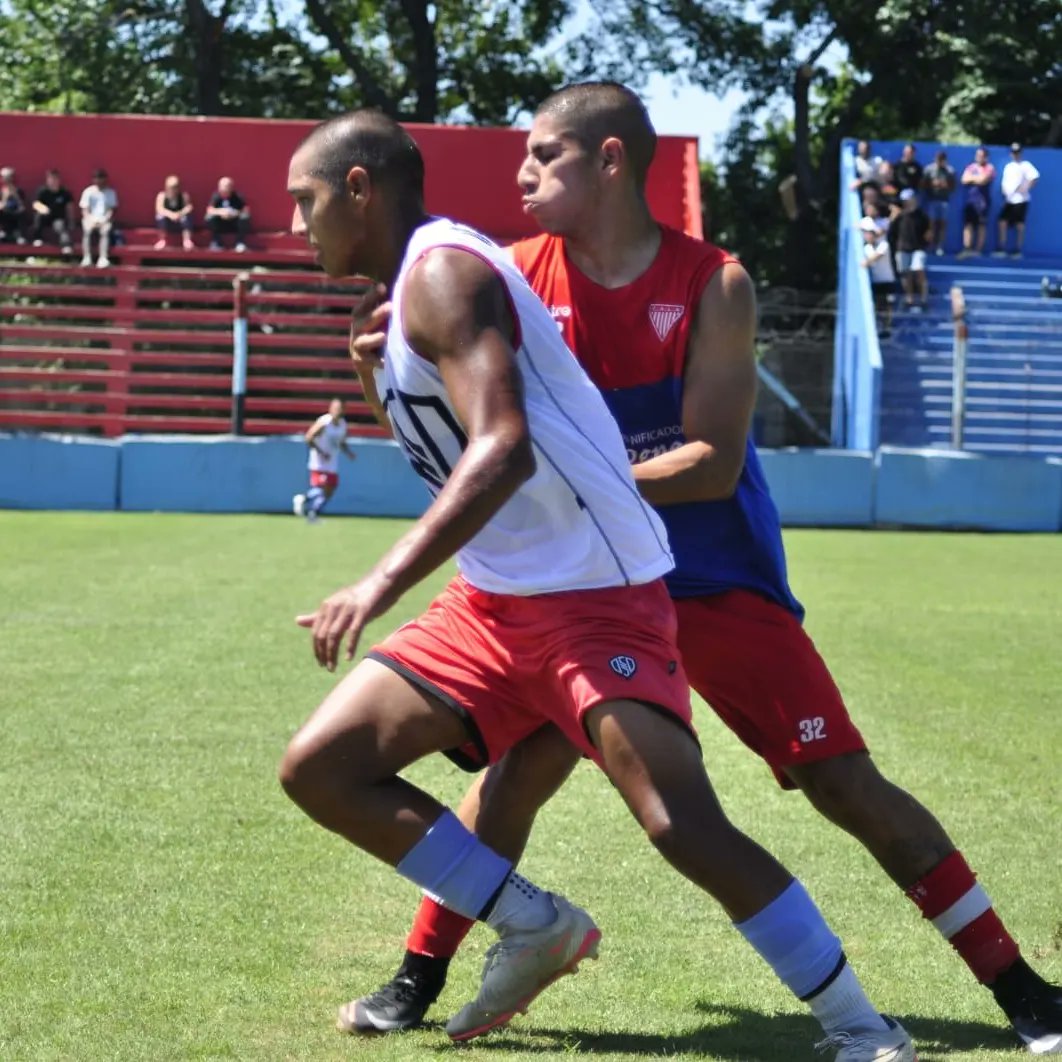 CABrown_Oficial's tweet photo. Segundo partido:
Brown 1️⃣ Los Andes 2️⃣
⚽️ Modon

Wysocki; Bogado, Arrechea, Aguirre, Palomeque; Modon, Sproat, Chavez, Sangiovani; López y Martínez.

⚠️ Se disputaron 2 tiempos de 30 minutos. https://t.co/wmbklcP5LJ