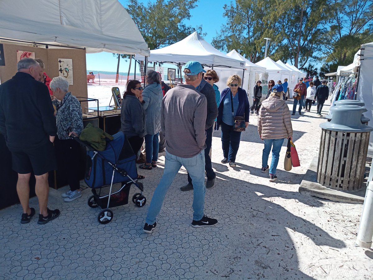 Great Art show today on Anna maria island Danielles Blue ribbon events
