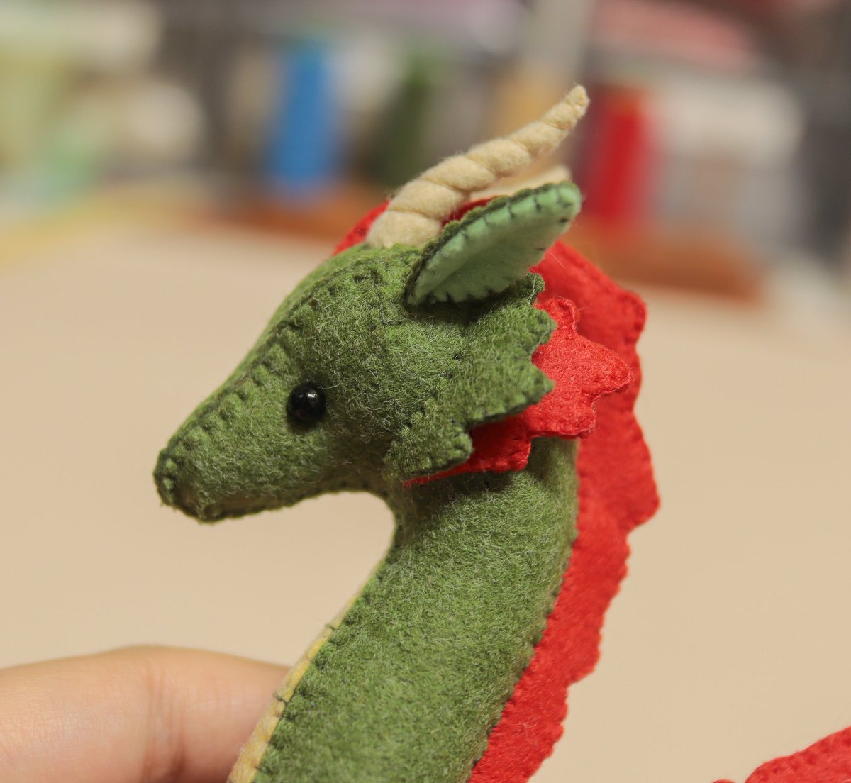 hunter_zino's tweet photo. DIY 키트를 위해 만든 용용이
키트는 두가지 버전으로 기획 중이며 하나는 사진 속 서양 용용이 같은 버전, 다른 하나는 동양 용용이 버전입니다! 동양 용용이는 컬러가 더 화려하고 수염같은 디테일이 더 추가될 예정입니다 https://t.co/xjRgQSKHI9