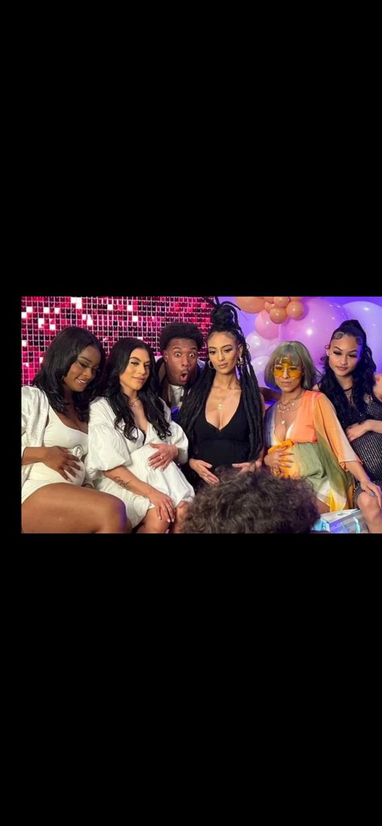 Where’s the accountability ladies? Black men this is not a flex, he’s creating more dysfunctional behavior. 

Man impregnated five women at the same time article: 🧐l.smartnews.com/p-iYfSh/ClqXhj