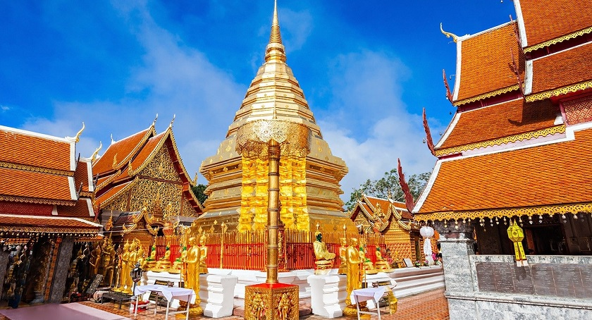 everoc's tweet photo. 🏰🌸 #PhrathatDoiSuthep - Hòa Mình Trong Vẻ Đẹp Linh Thiêng Của Ngôi Chùa Tuyệt Vời Nhất Ở Chiang Mai! 🌟🌺

🌄 Một Tuyệt Phẩm Kiến Trúc:
Phrathat Doi Suthep là biểu tượng vô cùng đẹp và linh thiêng, với kiến trúc độc đáo và tinh tế. 🏯✨ #ArchitecturalGem

🌿 Lịch Sử và Truyền Thuyết:
Khám phá những câu chuyện huyền bí và truyền thuyết xung quanh ngôi chùa này, làm nổi bật vẻ linh thiêng của nó. 📜🌟 #HistoryAndLegend

📸 Chia Sẻ #DoiSuthepMoments:
Ghi lại những khoảnh khắc tuyệt vời tại Phrathat Doi Suthep và chia sẻ với cộng đồng du lịch. 📷🍃

🌺 Nghệ Thuật Tôn Giáo:
Tận hưởng sự yên bình và nghệ thuật tôn giáo tại Phrathat Doi Suthep, nơi thu hút nhiều người từ khắp nơi. 🕊️🎨 #SpiritualArtistry

🚗 Hành Trình Lên Đỉnh:
Nắm bắt hành trình đi lên đỉnh núi để đến với Phrathat Doi Suthep, trải qua cảnh đẹp tuyệt vời của Chiang Mai. 🚠🌲 #JourneyToTheTop

🌟 Chiang Mai's Pride:
Phrathat Doi Suthep không chỉ là điểm du lịch, mà còn là niềm tự hào của người dân Chiang Mai. 🌈👑 #ChiangMaisPride

🏯 #PhrathatDoiSuthep - Hành Trình Khám Phá Nghệ Thuật Tôn Giáo và Vẻ Đẹp Linh Thiêng! 🌟🌸 #ChiangMaiTempleBeauty