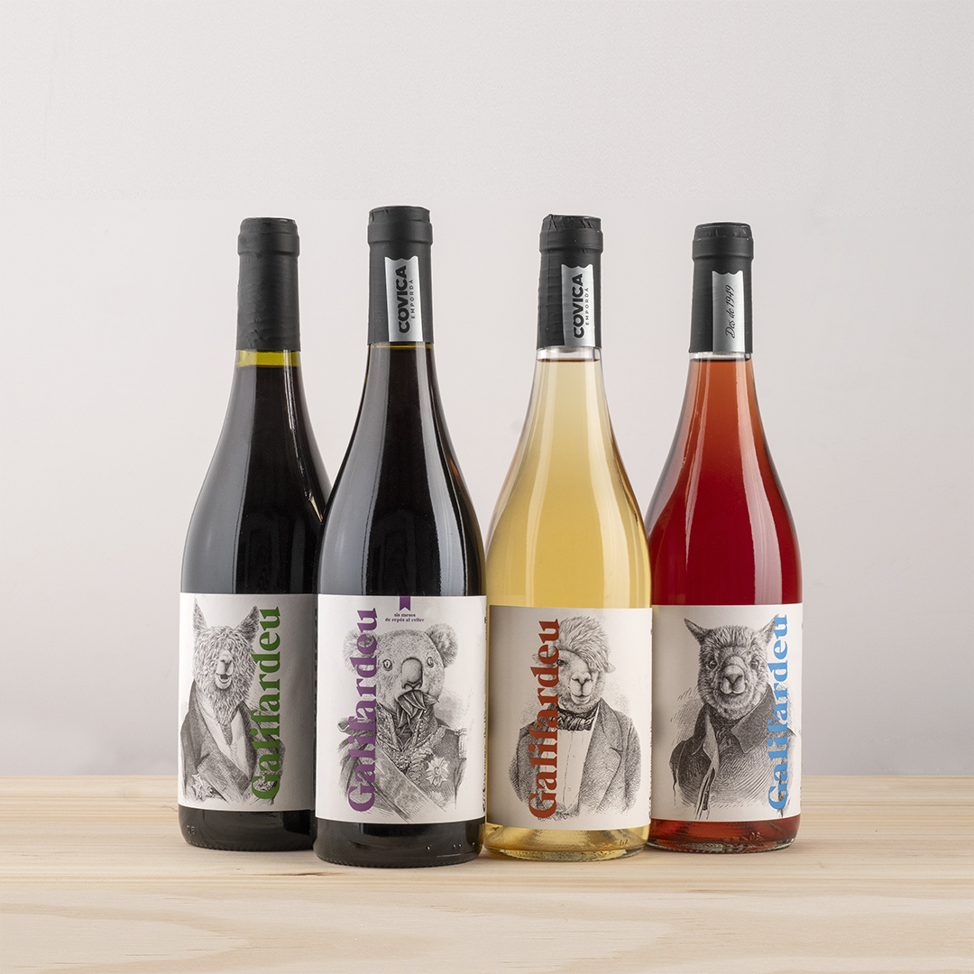 SplashComunica's tweet photo. Un grandolàs amb personalitat per a cada varietat.

Els personatges que hem imaginat per Covica són seriosos i entremaliats, barreja entre el seny i la rauxa catalana.

#covica #equipsplash #identitatvisual #logo #packaging https://t.co/9QbGoAtSwY