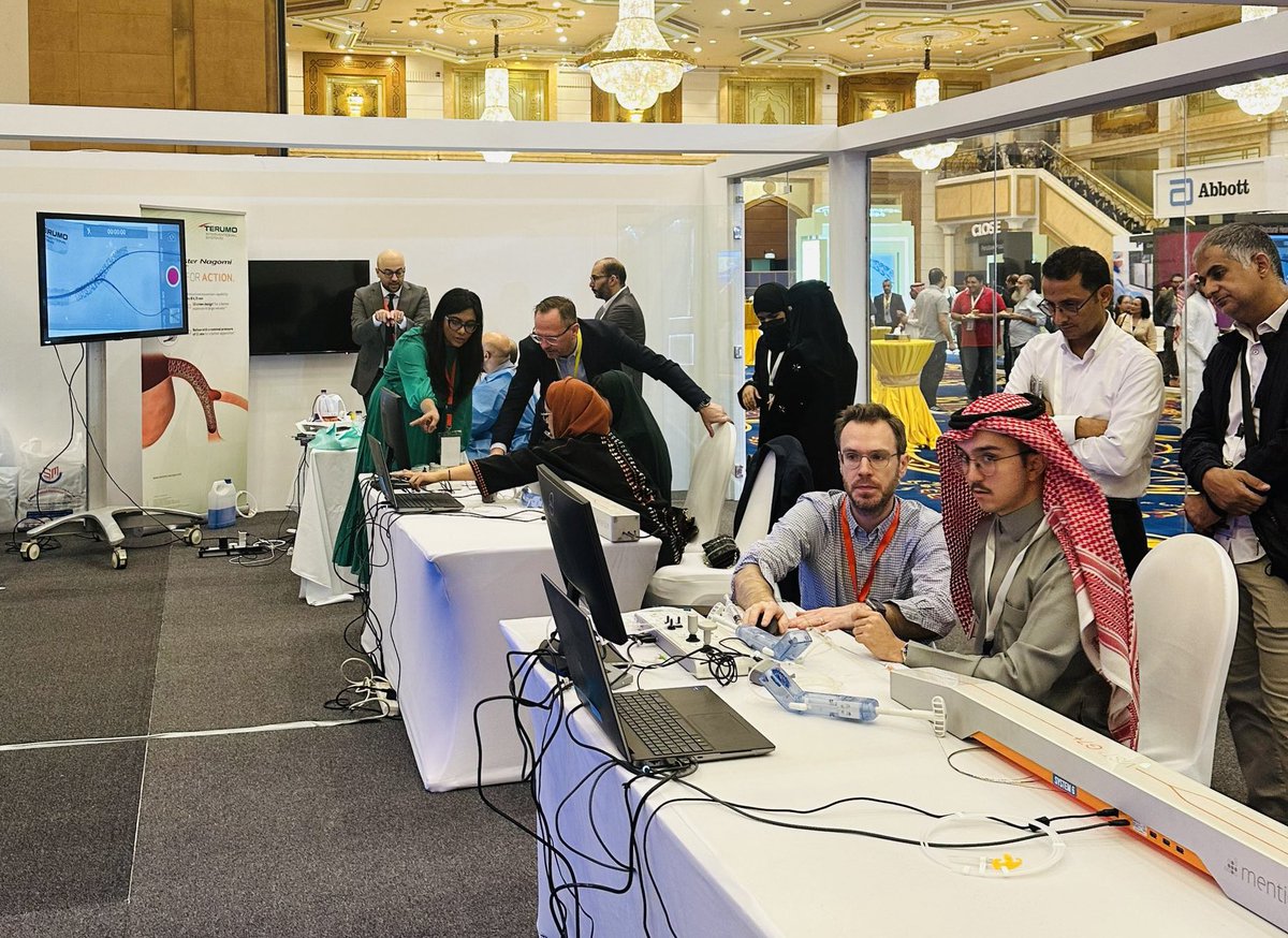 ANazmiCalik's tweet photo. #SimulationMasterClass at
#TCTMiddleEast #SACIS_Studio
Day 3️⃣
✔️09:00 - DK mini Culotte
✔️13:00 - #TAVI
Day 2️⃣
✔️09:00 - TAP
✔️13:00 - #TAVI
Day 1️⃣
✔️09:00 - TSP
✔️13:00 - DK Crush
was successfully executed 🤓
@KardiologieHH
@aayshacader
@mirvatalasnag
@AlkashkariWail https://t.co/iiKnyY061v