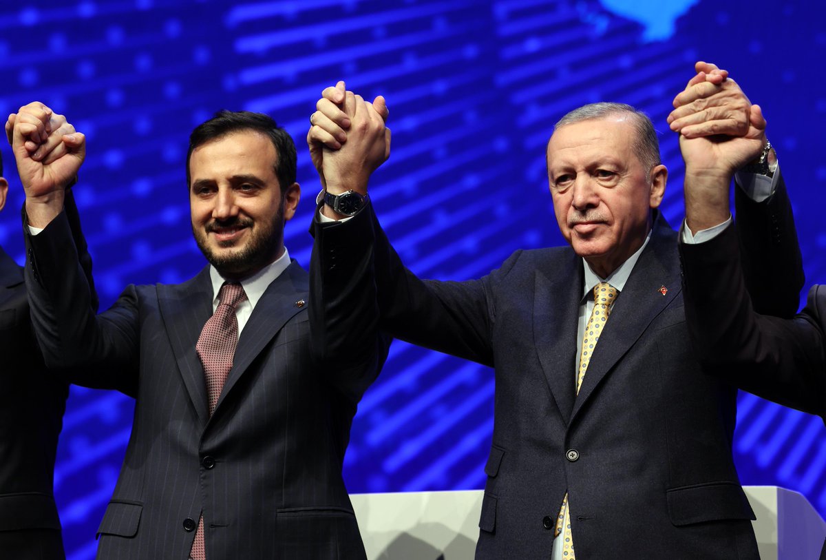 abdullahozdemir's tweet photo. Hazırız, Kararlıyız! 
Cumhurbaşkanımız Sayın @rterdogan’ın liderliğinde aziz milletimize hizmet için #Bismillah dedik.

#BağcılarHazır ✍🏼 https://t.co/R6UaLOR0cy
