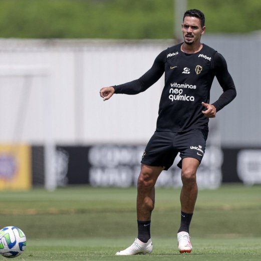 Vessoni's tweet image. NOTA OFICIAL DO CORINTHIANS SOBRE A SAÍDA DE VERÍSSIMO:

"Nas últimas horas, o zagueiro Lucas Veríssimo, que pertence ao Benfica, de Portugal, e estava emprestado ao Corinthians, comunicou à diretoria de futebol que recebeu e aceitou uma proposta do Catar. O clube lamenta, mas…