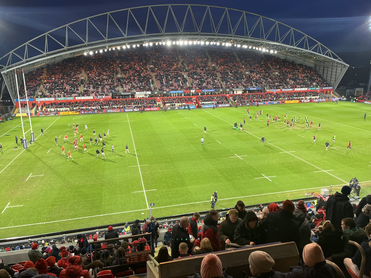 yeeleset's tweet photo. Come on you @SaintsRugby 🇮🇪 https://t.co/jvP2jx8RoK