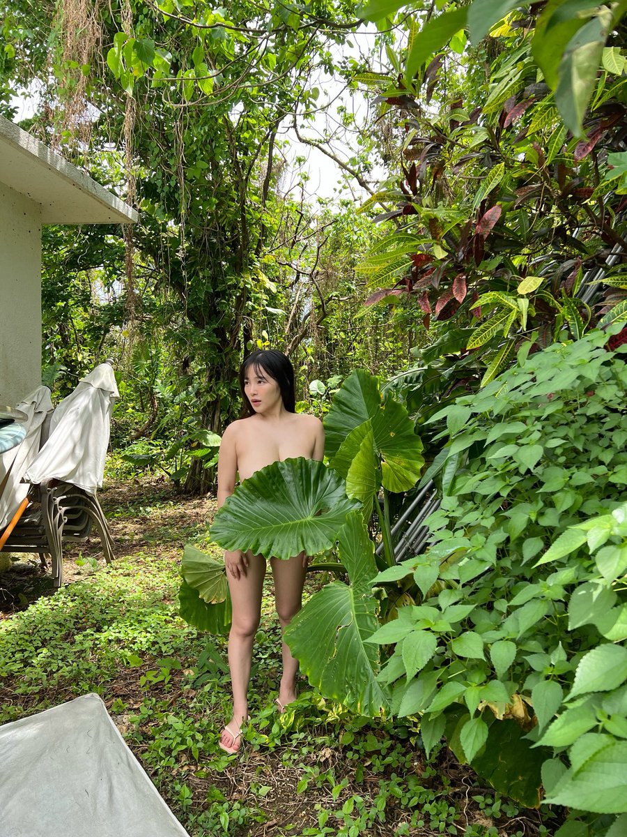 1/23 オンラインサイン会🩵🤍
5冊目写真集『SSS』

この日は芸能11周年記念の日でもあります！特典では久しぶりの1on1生電話も💭楽しみにしていますっ🧸🪞

予約ここから↓
 https://t.co/bCaXvS51TL https://t.co/gwM5ZE4DIE