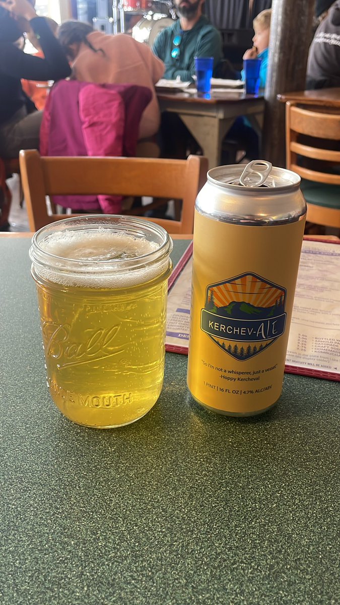 JordanHerrick's tweet photo. #threeguysbeforethegame #purplefiddle #thomaswv #chestnutbrewworks https://t.co/sfEHEBMBBU
