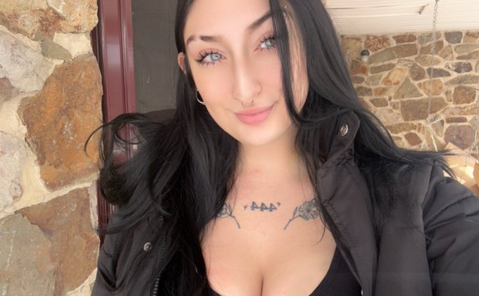 Send me your money :P https://t.co/kWy6JfR4hx