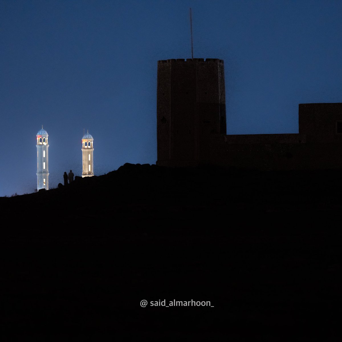 جامع الانوار _بولاية مرباط محافظة ظفار 

#جامع_الانوار_ولاية_مرباط 
#ولاية_مرباط 
#مرباط 
#محافظة_ظفار 
#صلاله