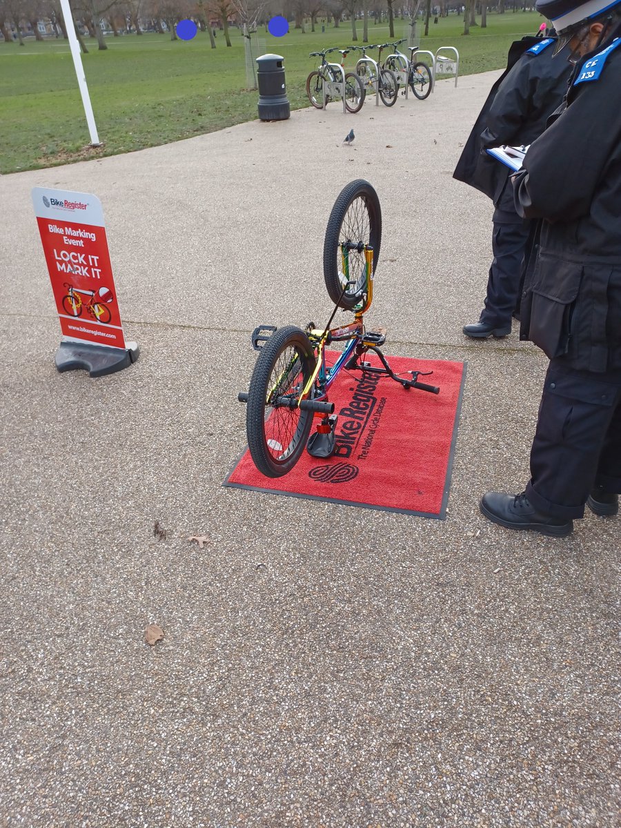 Bow & Bromley North Police tweet media