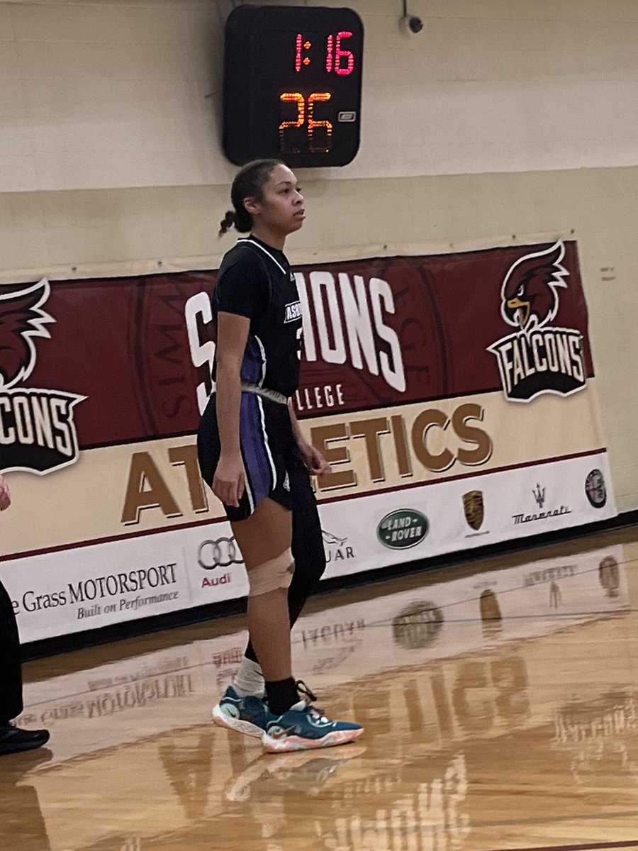 c_finley1133's tweet photo. Got to go see two former lady panthers play today. PRP class of 16 Amani Saunders who plays for @SCKY_WBB and class of 23 @bre32jones who plays for @AsburyWHoops great job to the both of you !!! @Coachblack23 @PRP_Athletics https://t.co/XhIgPcimre