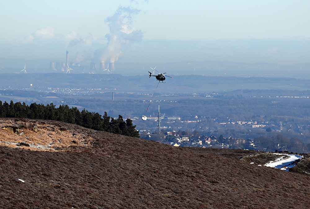 andyjonesfoto1's tweet photo. Hughes MD500D (G-BIOA) conducting under slung heli-ops over Houndkirk, Peak District - 17th Jan 2024.
@Rotorhead500 @AHhelicopters @moorsforfuture @peakdistrict #hughes500 #LittleGreenMachine #helicopter #rotor #avgeek #aviationphotography #Nikon #Z9 #peakdistrict https://t.co/wCak0VvxEg
