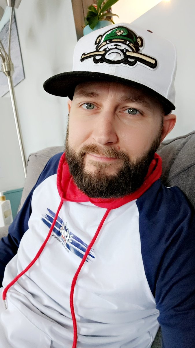 BradNova306's tweet image. Tired AF, but gotta keep pushing forward. Got some family heading over to visit today. 
Hope ya'll have a great Saturday ✌️

Hat of the day: The defunct Jackson Generals. The former AA affiliate of the Arizona Diamondbacks #HatTwitter