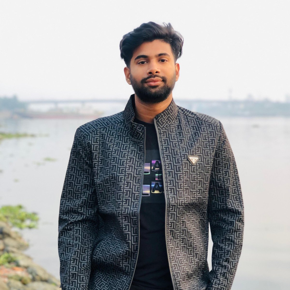Md Emon tweet media