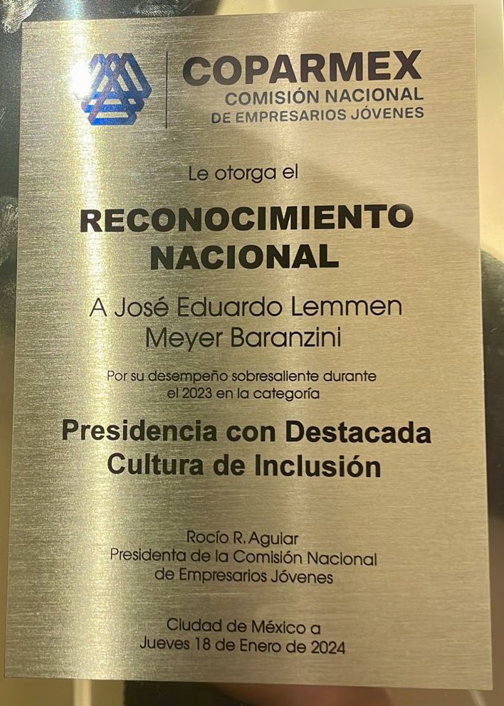 COPARMEXSON's tweet photo. ¡Muchas felicidades a la comisión de Empresarios Jóvenes Coparmex Sonora Norte, presidida por @EdLemmen, por este logro que se debe a su entrega y dedicación! 👏🏻 https://t.co/OOG5fJj7eK