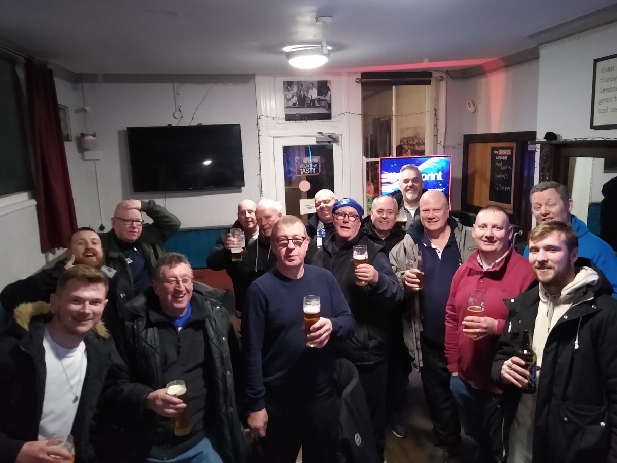 Hart1908's tweet photo. Great to see the @SEPoolies today at @EUFCofficial and even better to collect the 3pt then the announcement of Kevin Phillips as manager it’s been a good day!  #upthePools 🤌🏻🤌🏻🤌🏻 https://t.co/IVeTCWrh0b