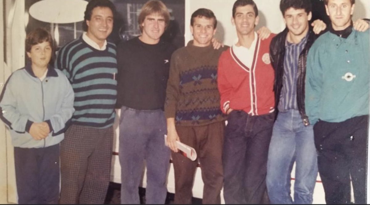 Rebonicoo's tweet photo. @eloyolaya7 Tremendo equipazo de la época. https://t.co/QiE91h9HCu