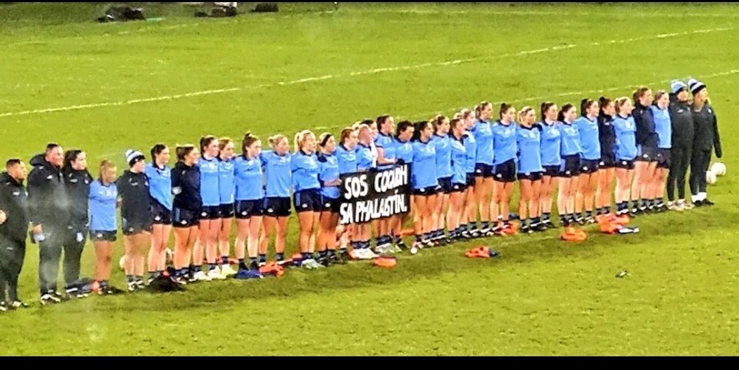 Dublin ladies this evening calling for a #CeasefireNow 💙🇦🇪👏