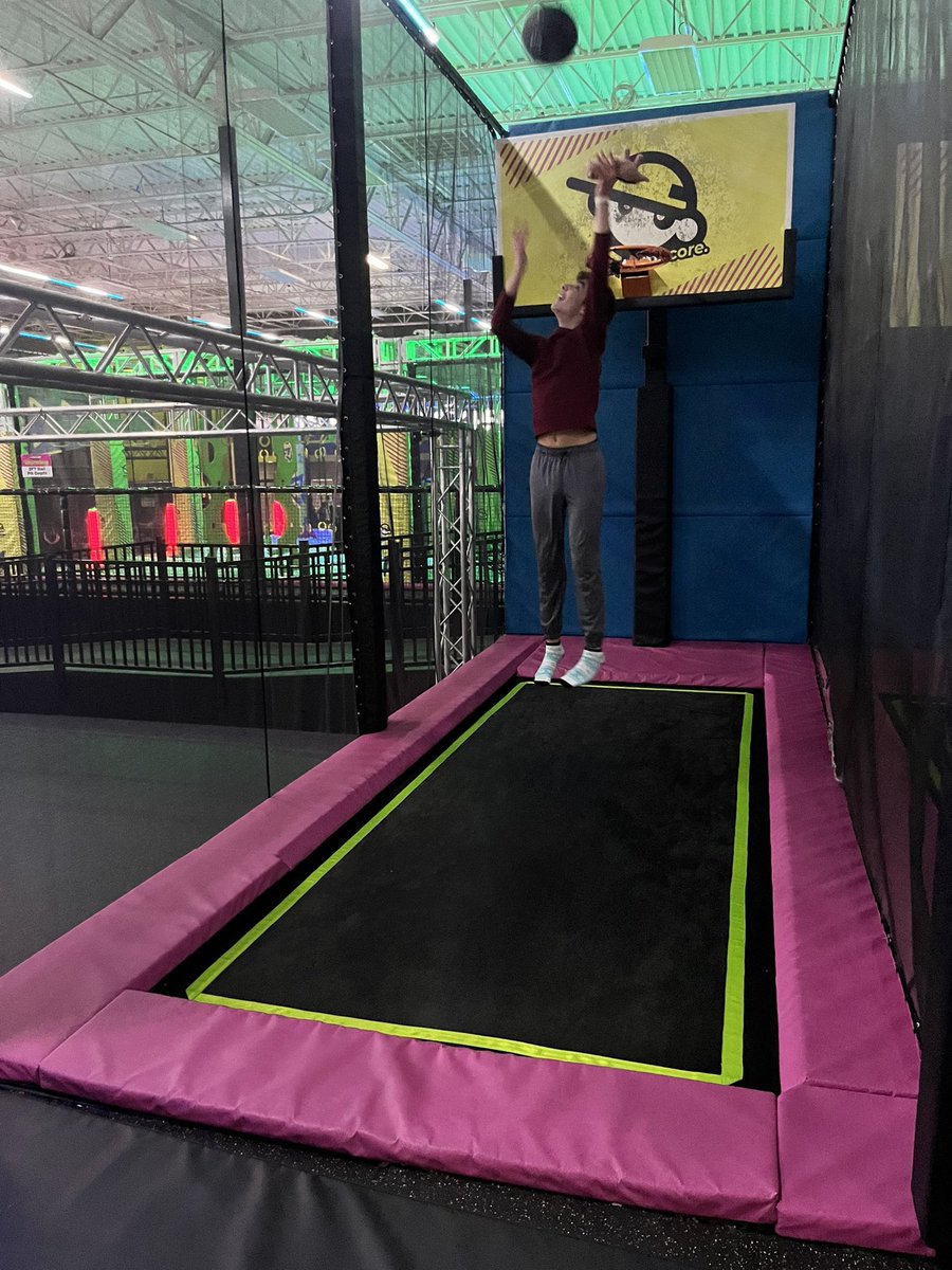 Mrs_Novak_EF's tweet photo. “Soaring” through the weekend. Let’s fly! 🤍❄️ https://t.co/Hv3GPcbQxE