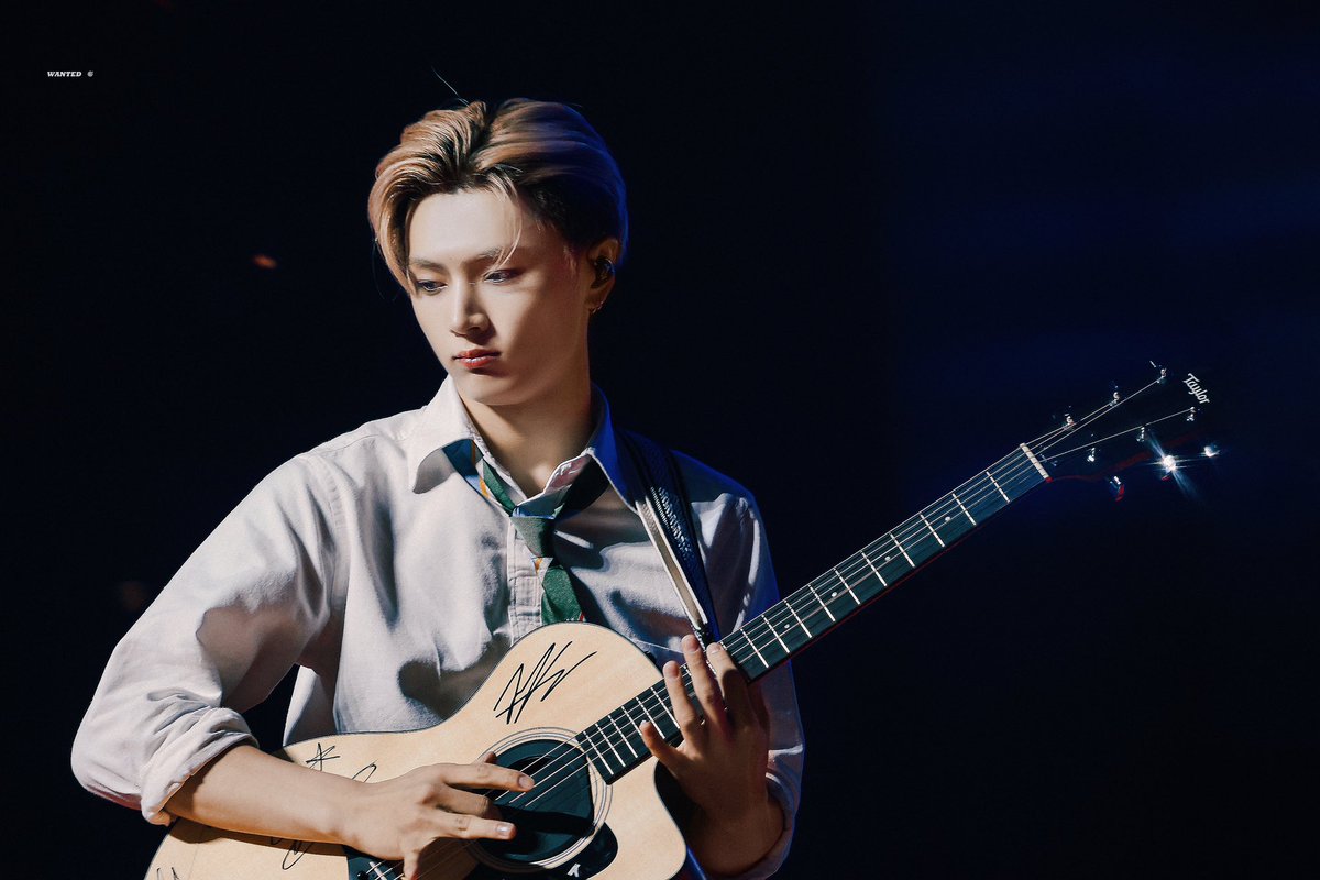 wanted_jay_'s tweet photo. 240120 'FATE' Tour in Singapore - Day 1

#EN_WORLDTOUR_FATE #EN_FATE
#FATE_IN_SG 
#ENHYPEN #엔하이픈 #エンハイプン 
#JAY #제이 #ENHYPEN_JAY #엔하이픈_제이  #ジェイ https://t.co/CkNhUMiXR4