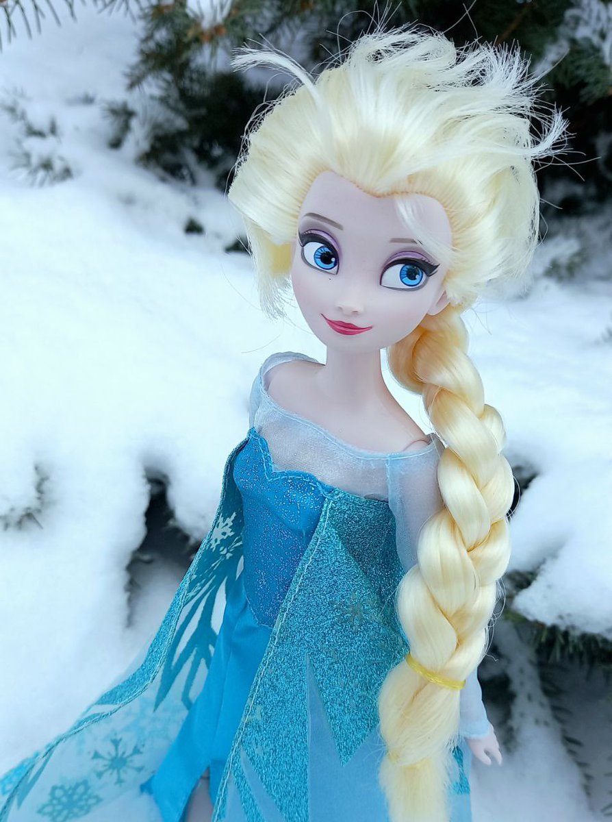 MHollymoon's tweet photo. Finally, winter ❄️⛄️

#Frozen #Elsa #Anna #QueenElsa #PrincessAnna #DisneyPrincess #DisneyFrozen #ArendelleSisters
#Dollphotography https://t.co/gMiuyf82d3