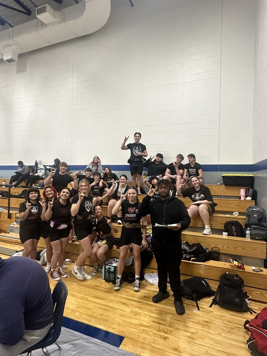 Kids getting after it today at the Georgetown Meet‼️ <a href="/WeissHighSchool/">Weiss High School</a> <a href="/Weiss_ABC/">WeissAthleticBooster</a>