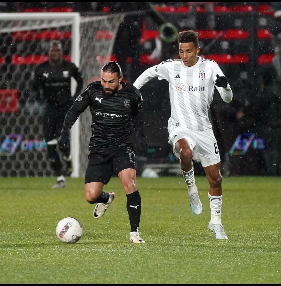 markafutbol_com's tweet photo. PENDİKSPOR 4-0 BEŞİKTAŞ
⏱️MAÇ SONUCU
🔥#Pendikspor, Süper Ligin 21. Haftasında #Beşiktaş'ı 4-0 yendi. #KASvHTY
**GOLLER ***
⚽ 3 ve 81 #UmutNayir
⚽ 69 #HalilAkbunar
⚽ 73 #Thiam
💥#Pendik puanı 19'a yükseltirken, Beşiktaş 35 puanda kaldı. https://t.co/8dnYkjBN5b