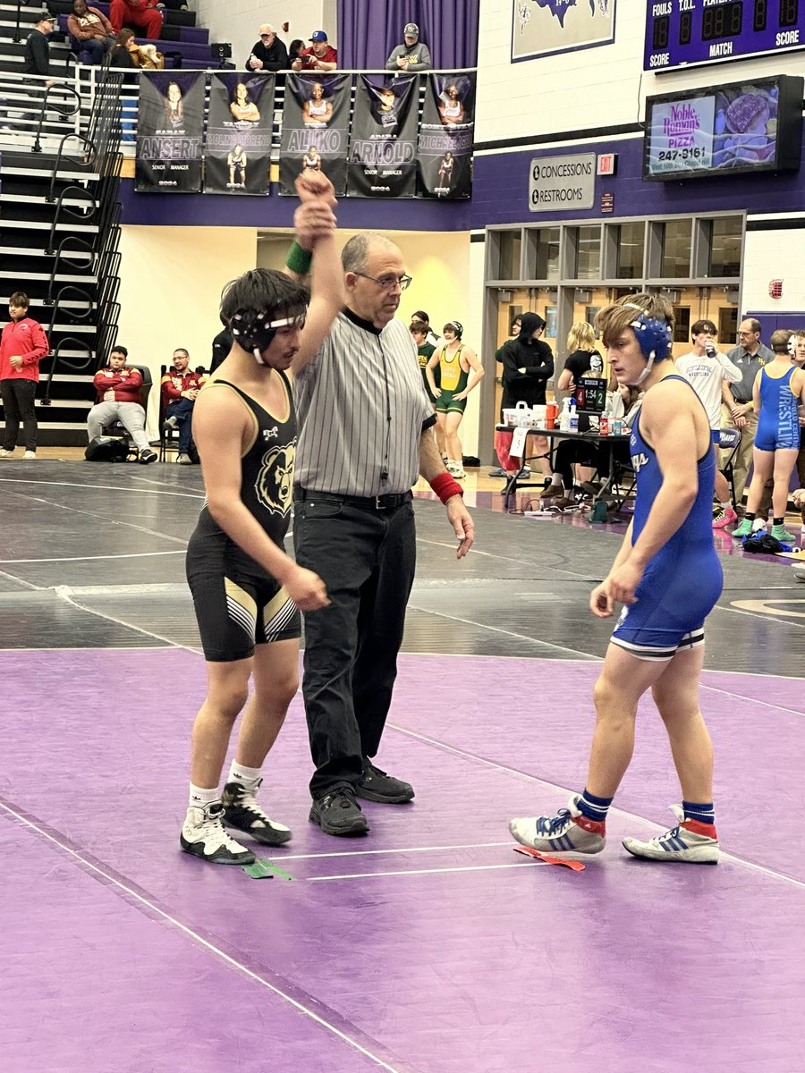 GBWrestlers's tweet photo. Gian Diaz win by decision
#GBWrestlers
#JVState https://t.co/6z4M9EOjQ9