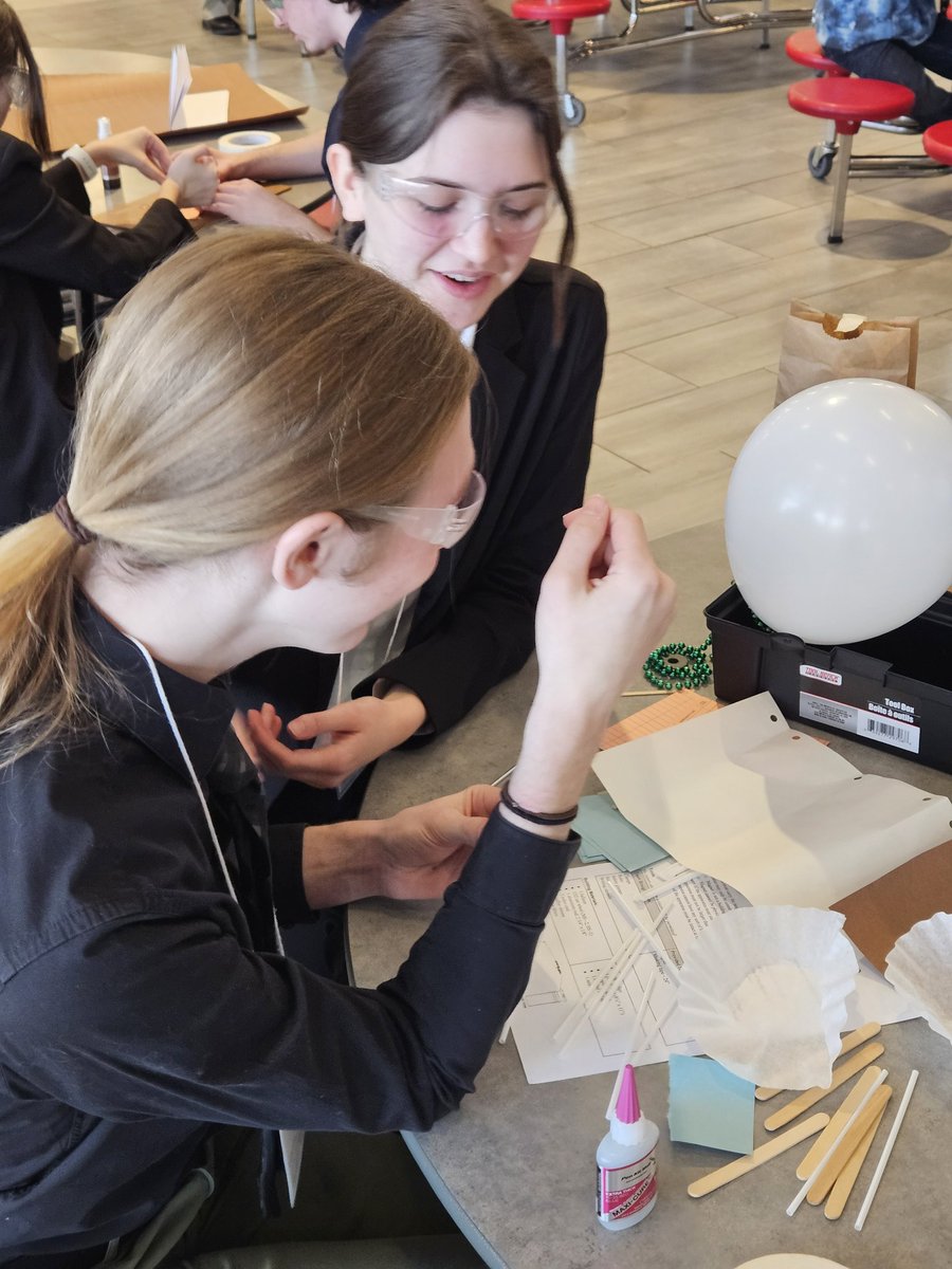 GettysburgTSA's tweet photo. Some of our @GASD_PA high-school problem solving teams hard at work. https://t.co/kiUubqqyYr