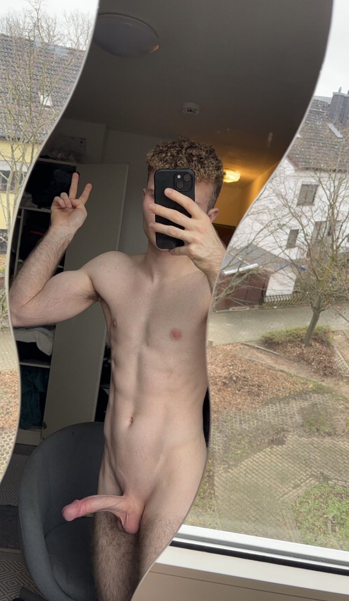 Comment —> eat
retweet—> fuck
like —> EVERYTHING 😈