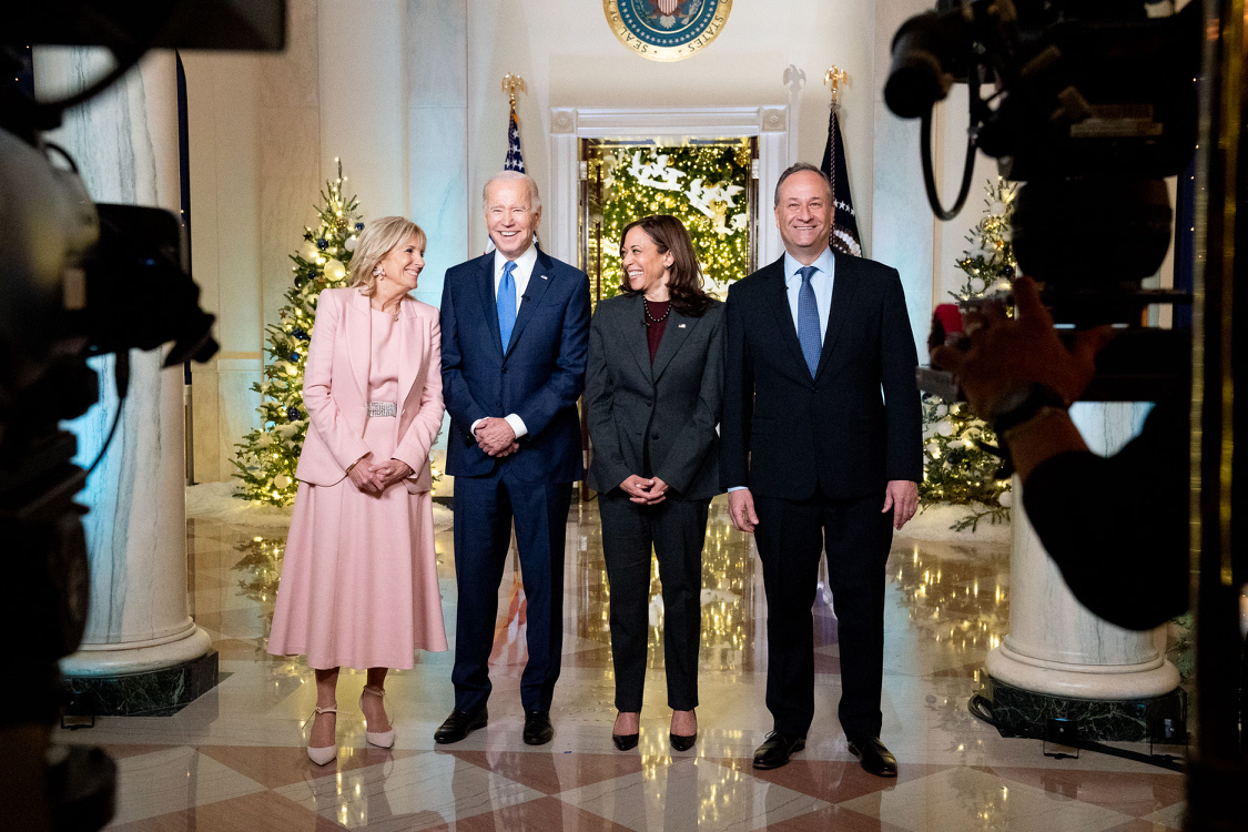 POTUS46Archive's tweet image. Three years with this dream team.